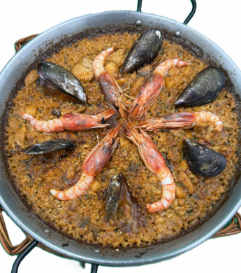 Seafood and meat paella